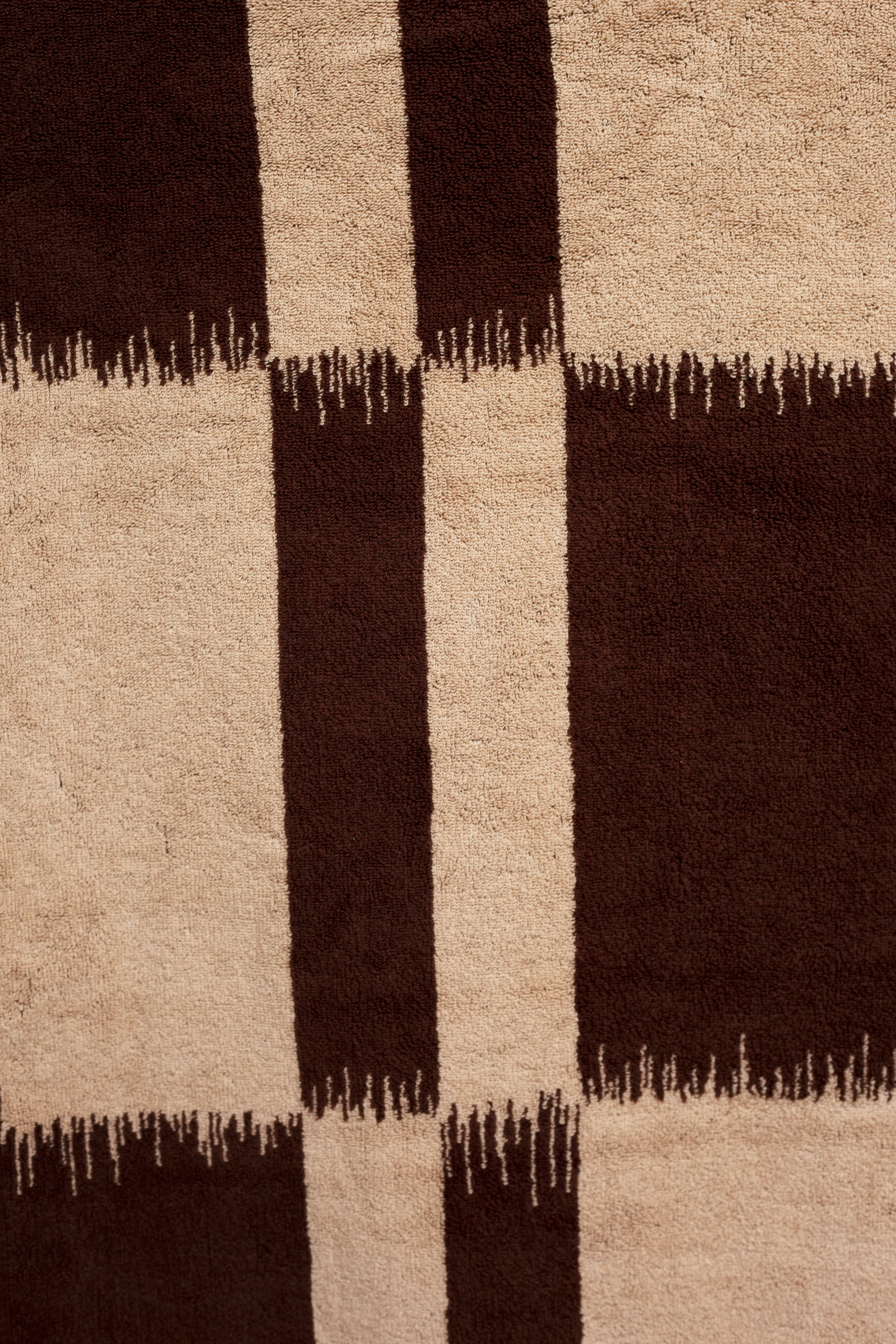 Karin Hand Towel - Image 5